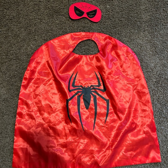 Set of 4 Toddler superhero mask and cape - Picture 3 of 4